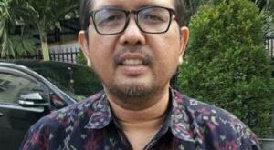 Timboel Siregar, Koordinator Advokasi BPJS Watch, Sekjen Organisasi Pekerja Seluruh Indonesia (Opsi).