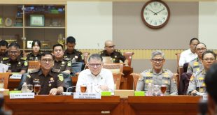 Kejaksaan Agung Republik Indonesia, diwakili Plt Jaksa Agung Muda Bidang Pembinaan (Jambin) R Narendra Jatna, mengikuti rapat pembahasan Rencana Kerja dan Anggaran Kementerian/Lembaga (RKA-K/L) serta Rencana Kerja Pemerintah (RKP) Tahun 2026, dan Laporan Keuangan Pemerintah Pusat Tahun Anggaran 2024 dengan Komisi III DPR, di Gedung Nusantara II, Komplek Gedung DPR/MPR/DPD RI, Senin, 7 Juli 2025.