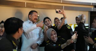 Jaksa Agung Republik Indonesia ST Burhanuddin, melakukan kunjungan kerja atau kunker ke wilayah hukum Kejaksaan Tinggi (Kejati) Kalimantan Barat pada Senin 7 Juli sampai Selasa 8 Juli 2025.