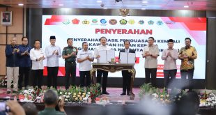 Satuan Tugas Penertiban Kawasan Hutan (Satgas PKH) menyampaikan capaian signifikan dalam Penertiban Kawasan Hutan di Indonesia., di Aula Lantai 11 Gedung Utama Kejaksaan Agung, Jakarta, pada Rabu 9 Juli 2025.