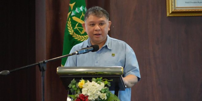 Plt Jambin R Narendra Jatna pimpin proses penyerahan ekstradisi yang diajukan oleh Negara Federasi Rusia atas nama Terekstradisi Aleksandr Zverev alias Aleksandr Vladimirovich Zverev, di Kejaksaan Negeri Jakarta Selatan, Kamis, 10 Juli 2025.