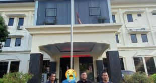 Pengacara Donny Manurung, S.H.. M.H, selaku kuasa hukum keluarga korban, mendampingi pembuatan laporan ke Unit Perlindungan Perempuan dan Anak (PPA) Polres Metro Kabupaten Bekasi.