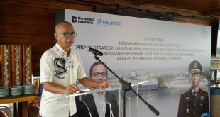 Jaksa Agung Muda Intelijen Kejaksaan Agung (Jamintel) Reda Mantovani menghadiri dan memberikan sambutan pada acara penyampaian hasil kegiatan (exit meeting) Proyek Strategis Nasional (PSN) Pengembangan Bali Maritime Tourism Hub (BMTH), khususnya terkait pekerjaan pengerukan alur dan kolam Pelabuhan Benoa oleh PT Pelabuhan Indonesia (Persero), bertempat di Bali, 24 Juli 2025.