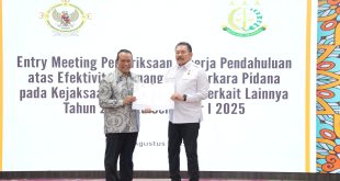 Jaksa Agung Burhanuddin Dukung Pemeriksaan Kinerja BPK RI Demi Penanganan Perkara Pidana yang Efektif dan Akuntabel.