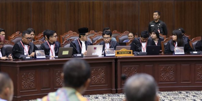 MK Harus Kembalikan Keadilan Pajak yang Dibajak dalam Undang-Undang HPP.