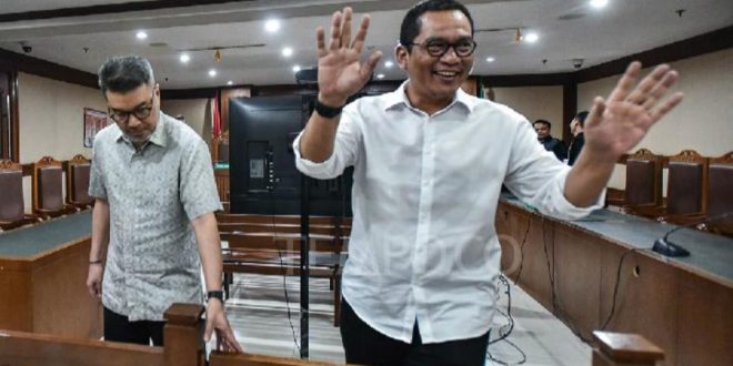 Terdakwa Pemilik PT Lawu Agung Mining, yaitu Windu Aji Sutanto, dituntut enam tahun penjara terkait dugaan pencucian uang (TPPU) dari hasil korupsi penjualan bijih nikel (ore nikel) yang berasal dari wilayah izin usaha pertambangan (WIUP) PT Antam Tbk (Persero), Blok Mandiodo, Konawe Utara, Sulawesi Tenggara.