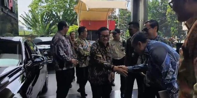 Pramono Anung sambangi KPK untuk berkonsultasi terkait penanganan rencana pembongkaran tiang monorel yang mangkrak (Net)